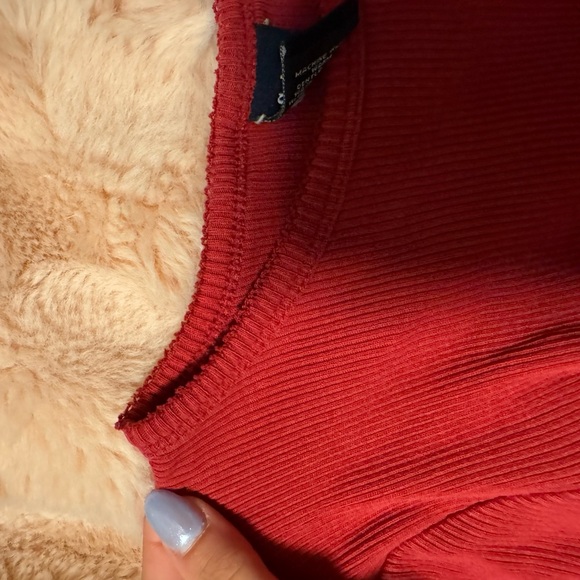 Vintage red gap long sleeve! - Picture 3 of 3